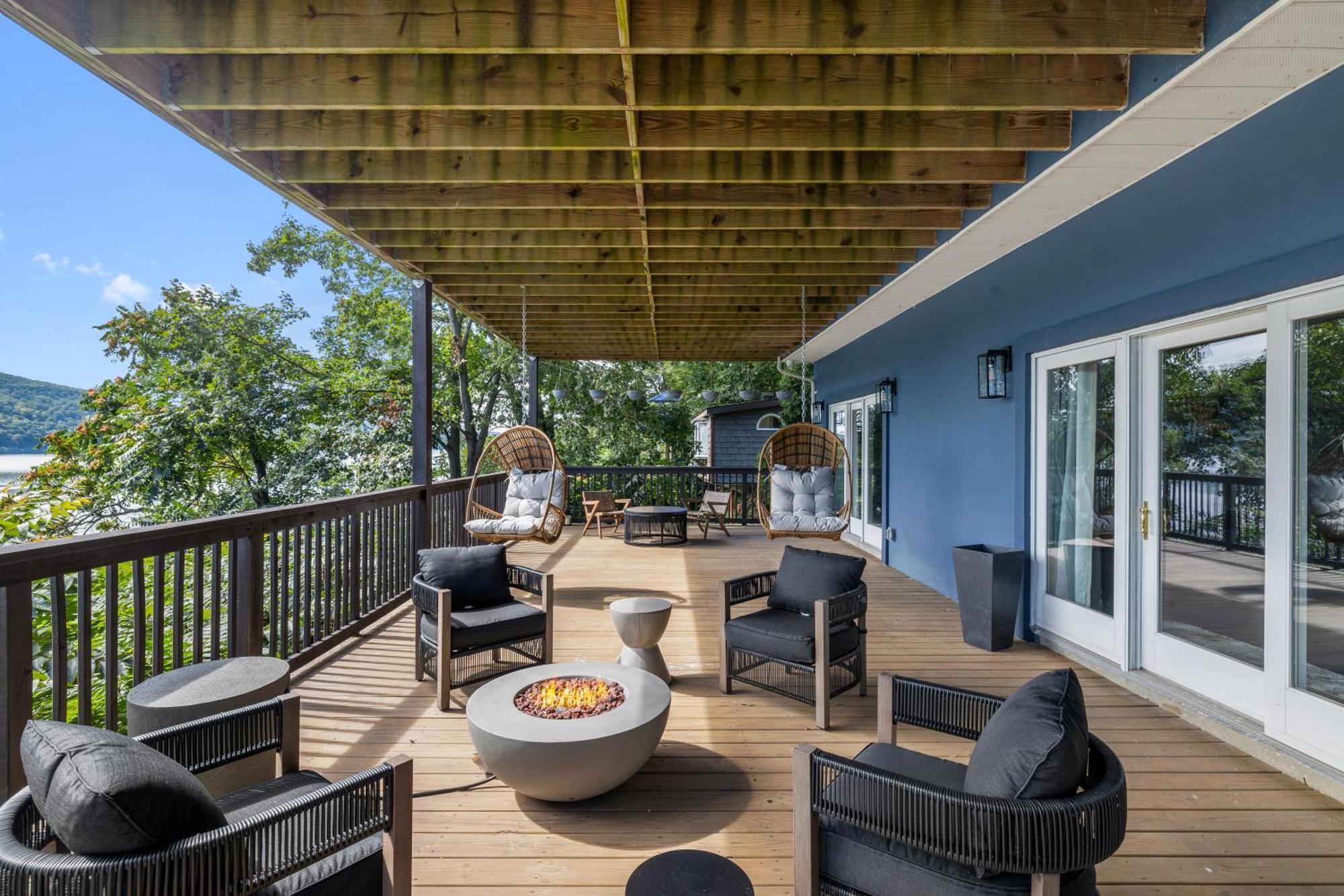 Lakeview House - Hot Tub - Firepit - Stunning Views - Spacious Deck - Cozy Living Room - Bar 그린우드레이크 외부 사진